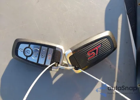 2020 Ford Explorer St z USA, uszkodzony, nr VIN 1FM5K8GC2LGA23172